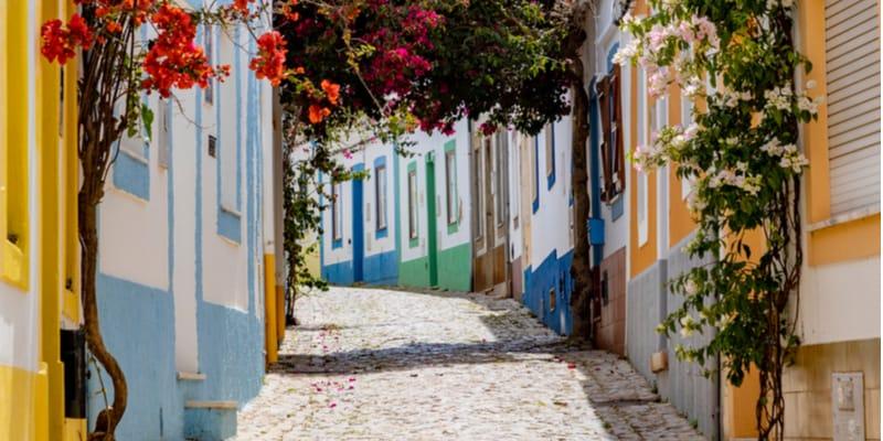 Où partir en vacances en juillet : 10 destinations à l'étranger entre mer et ville